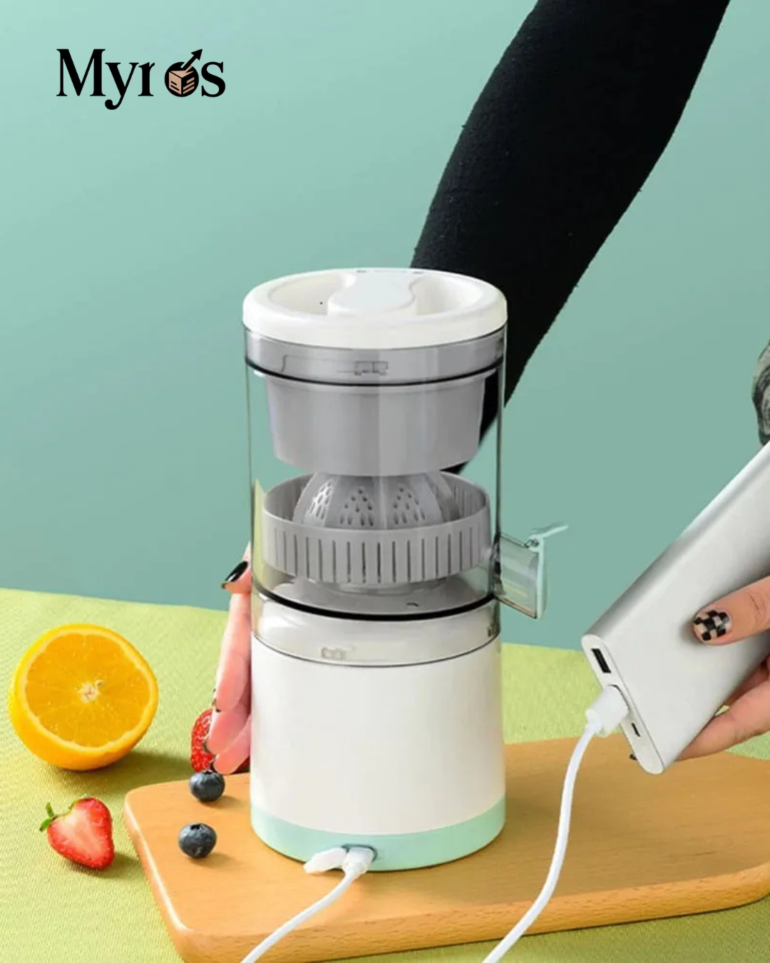 Exprimidor Eléctrico Portátil de Frutas